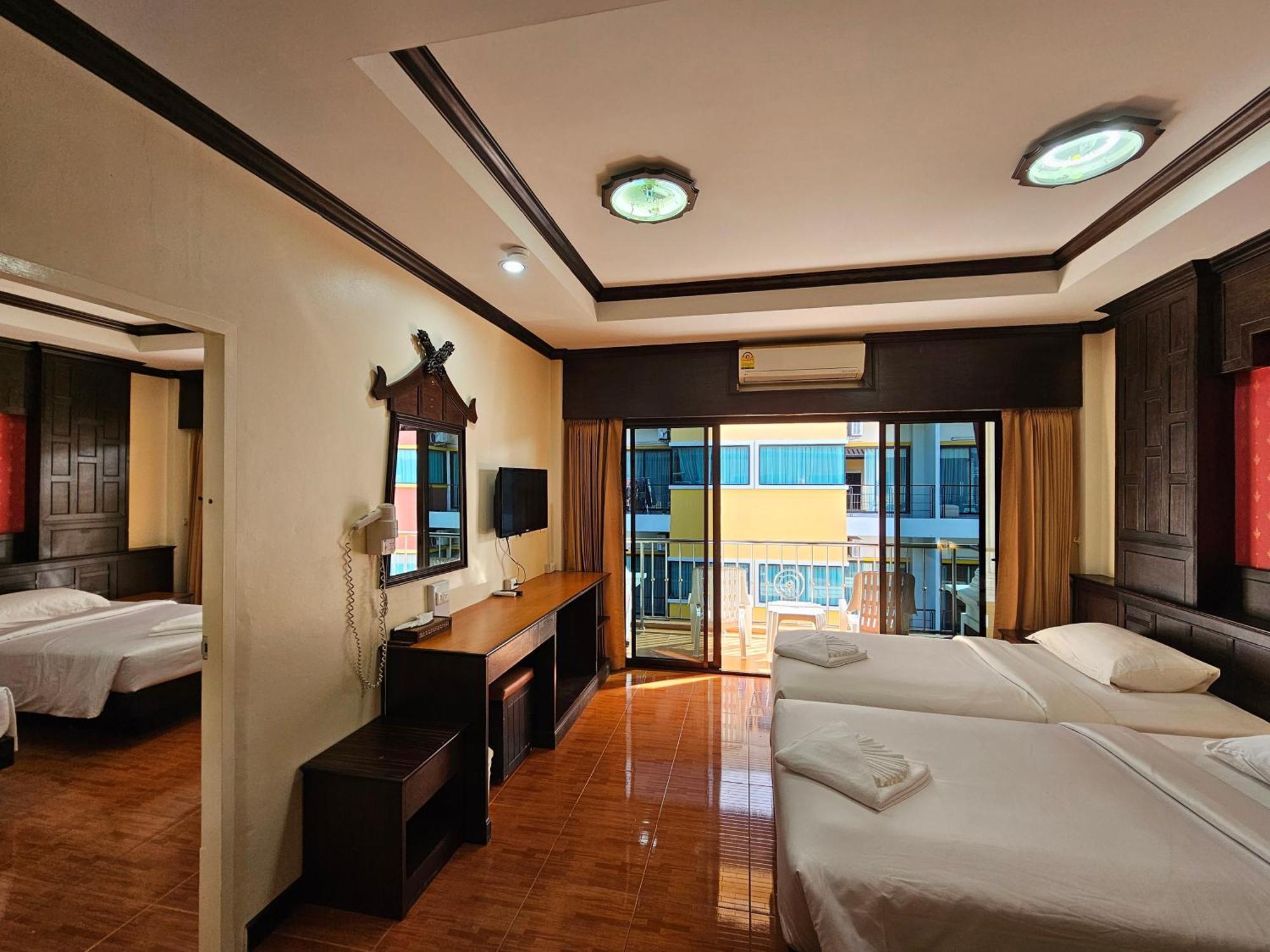 Nanai 2 Residence Patong Phuket エクステリア 写真