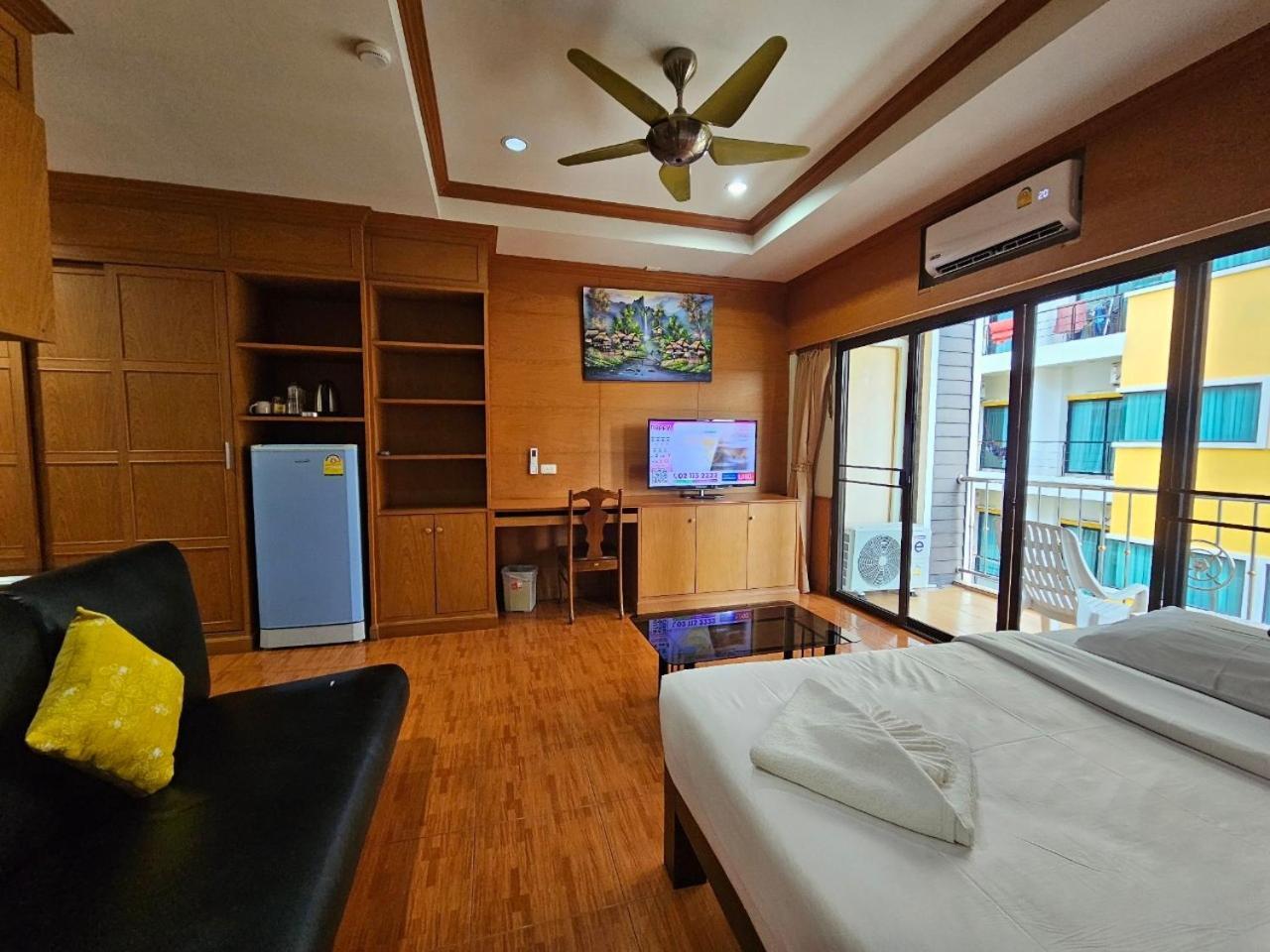 Nanai 2 Residence Patong Phuket エクステリア 写真