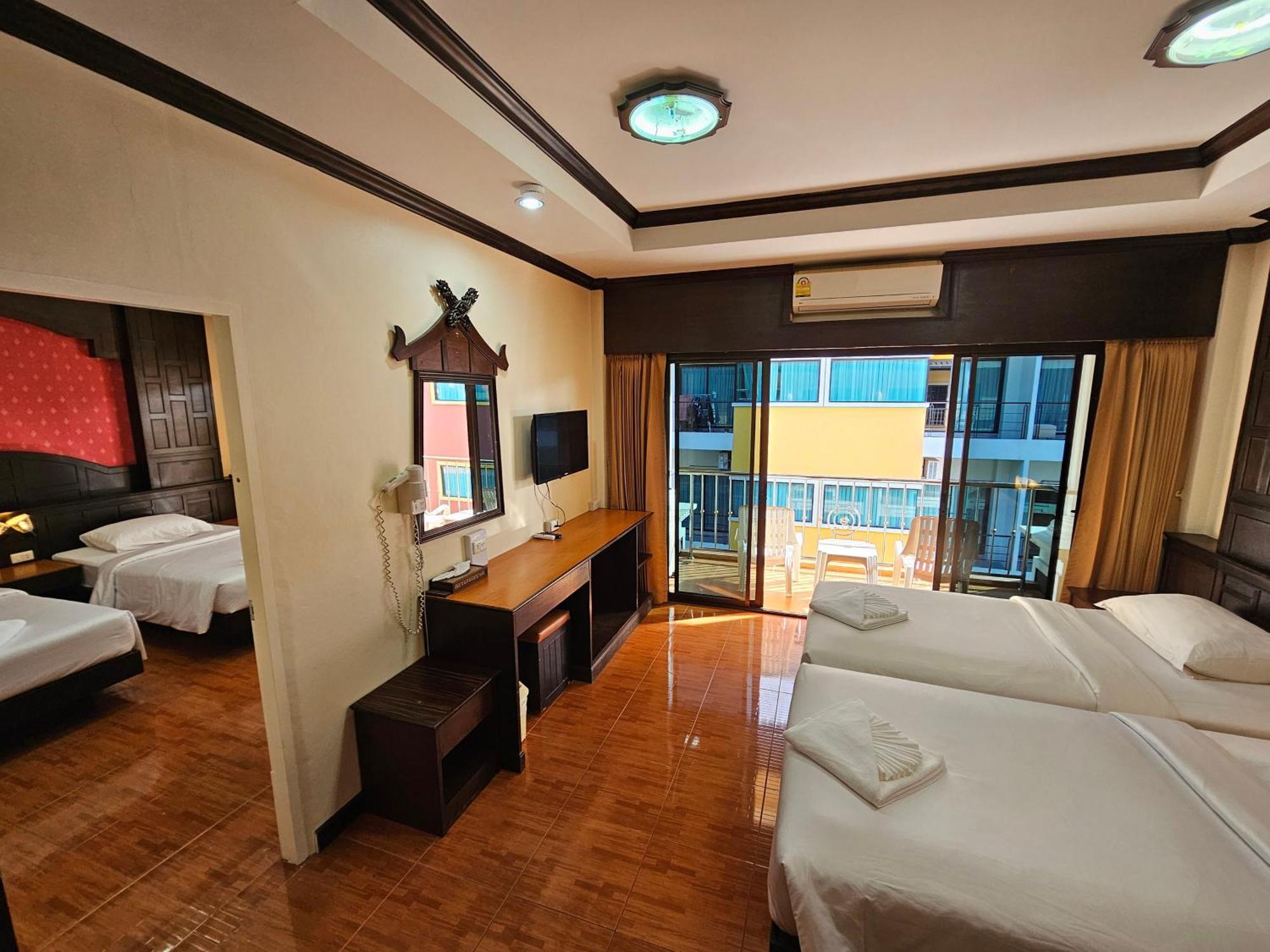 Nanai 2 Residence Patong Phuket エクステリア 写真