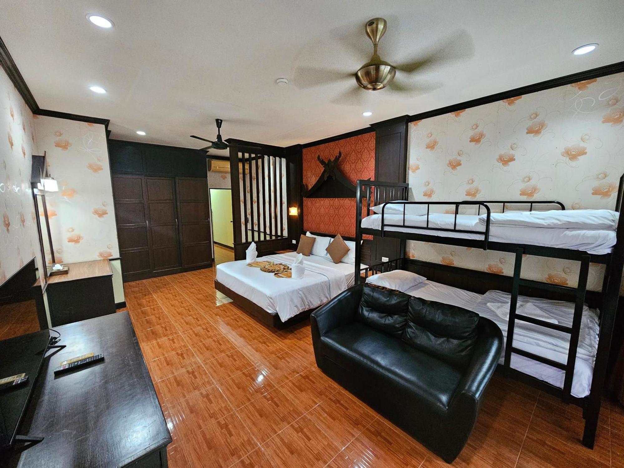 Nanai 2 Residence Patong Phuket エクステリア 写真